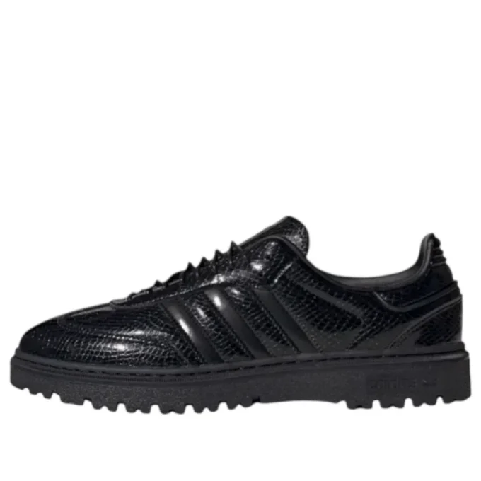 Adidas Samba Wtr ”Black Snake”